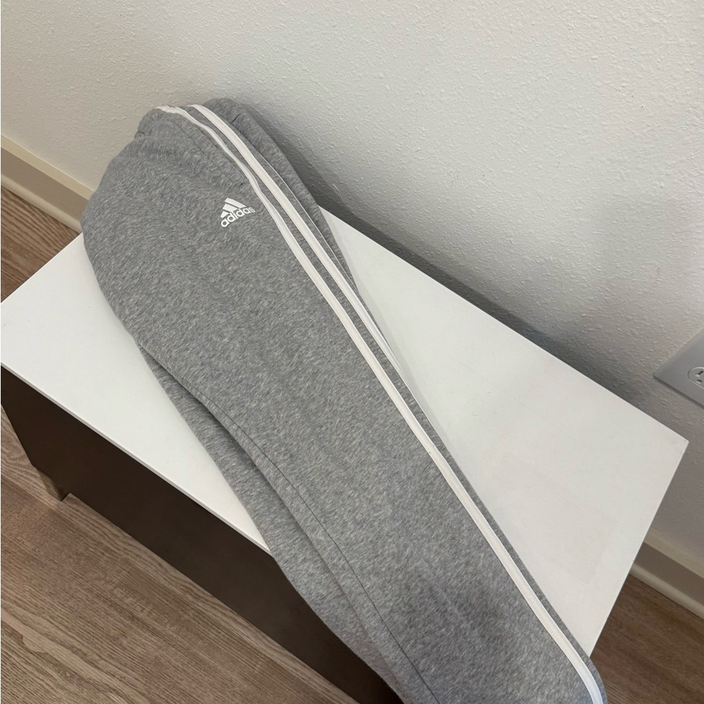 Adidas Sweatpants